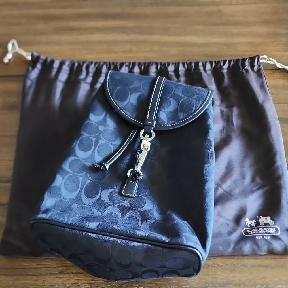 Vintage Signature Black Coach Small Backpack Purse - Picture 1 of 8